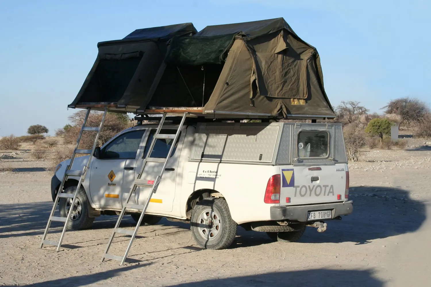 Toyota Hilux Double Cab (2-4 pax)
